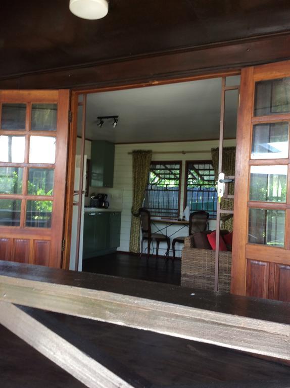 Bamboe Villa Meerzorg ภายนอก รูปภาพ